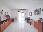 APPARTAMENTO A MARZOCCA: Centralissimo, mq. 85 (sala, cucinotto, tinello, 2 matrimoniali, bagno) + mq. 40 terrazzo e mq. 18 garage - euro 150.000,00