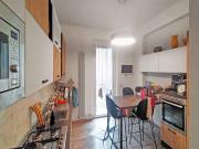 APPARTAMENTO A SENIGALLIA: Zona Parco della Pace, mq. 95 (sala, cucina, 3 camere, bagno) + 2 balconi e soffitta, recentemente ristrutturato